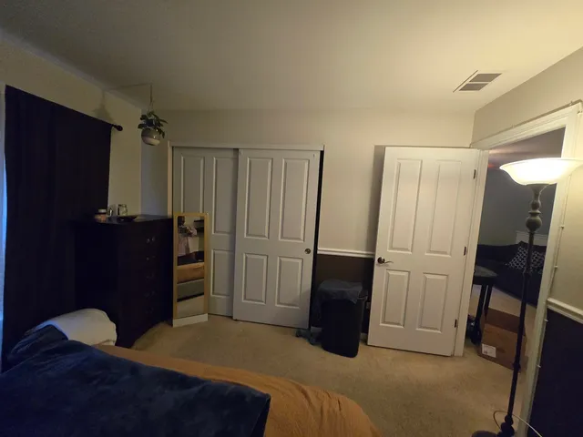 $390,000 | 494 Vaughn Circle, Aurora, IL 60502