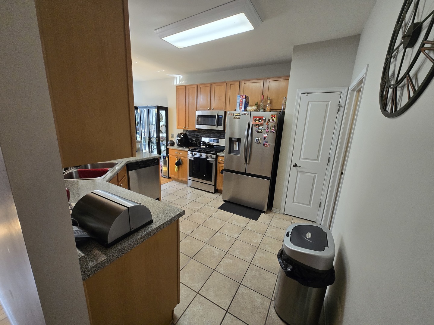 494 Vaughn Circle Aurora, IL 60502 - Photo 4 of 36