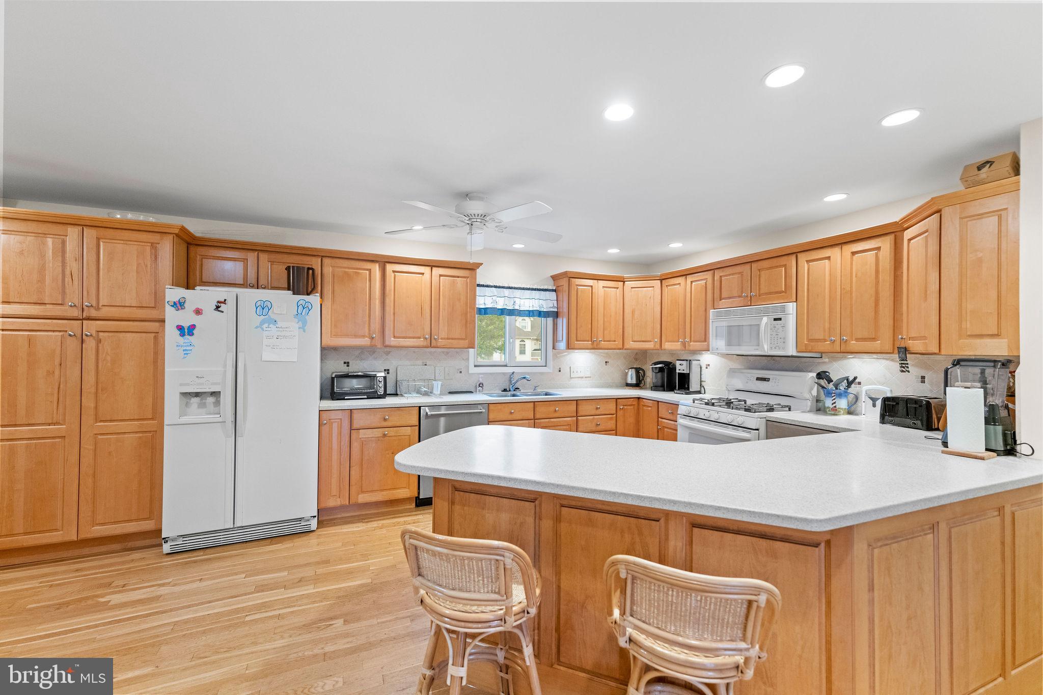 32 Marshall Road Rehoboth Beach, DE 19971 - Photo 8 of 85 Beautiful kitchen with oak cabinetry