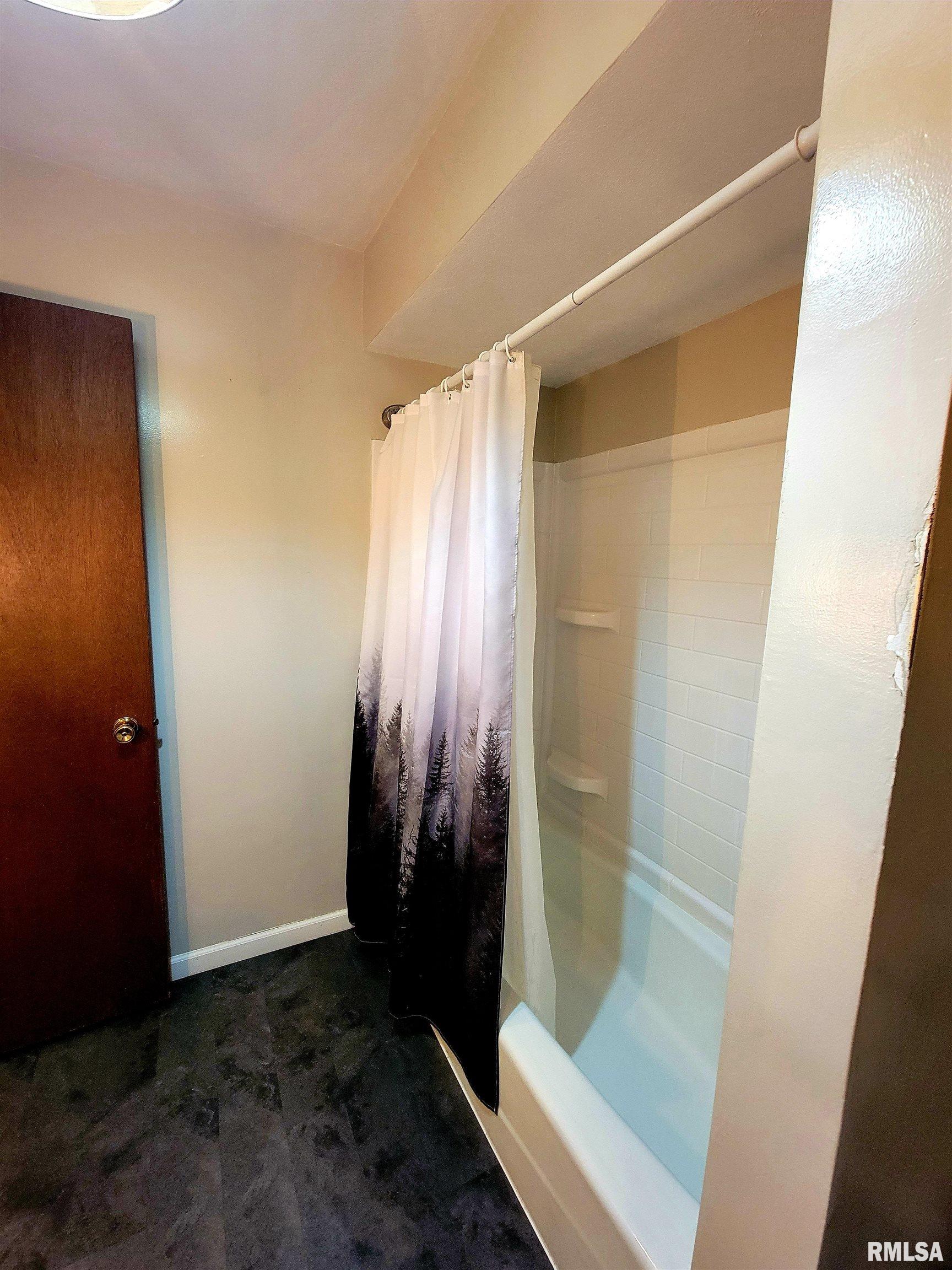 9726 West Whittingham Point Mapleton, IL 61547 - Photo 21 of 24