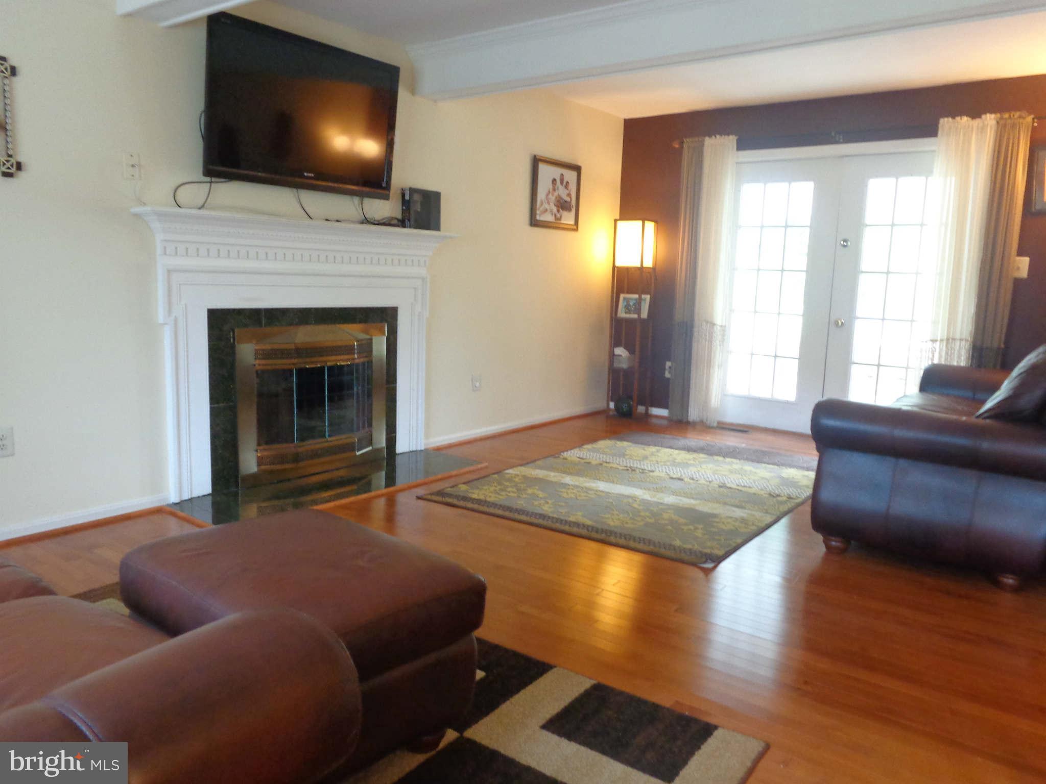 14324 Twig Road Silver Spring, MD 20905 - Photo 16 of 25 Family Room