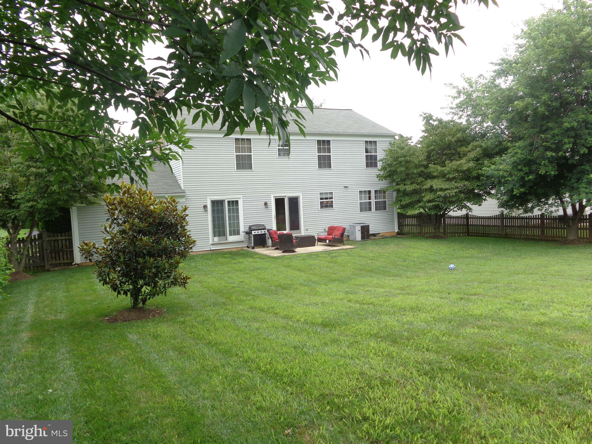 14324 Twig Road Silver Spring, MD 20905 - Photo 6 of 25 Exterior (Rear)