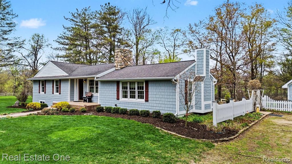 4203 Hough Road Dryden, MI 48428 - Photo 2 of 71