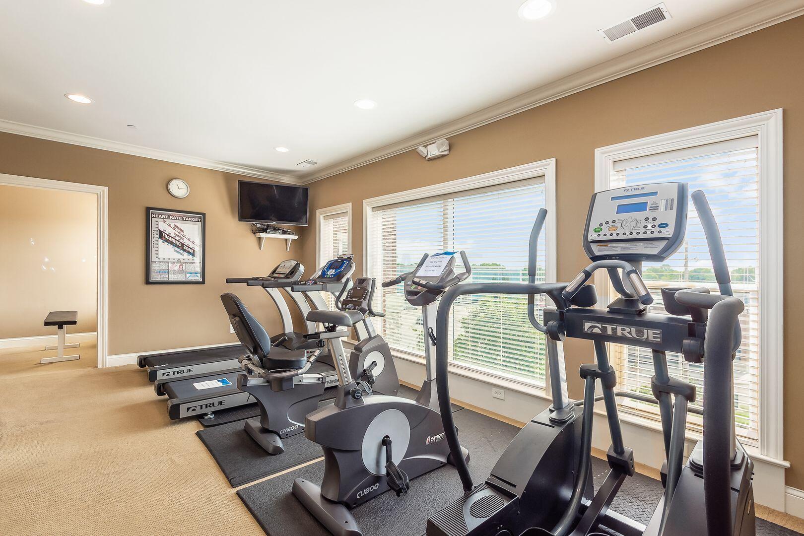 3175 Tremont Road, Unit 211 Columbus, OH 43221 - Photo 36 of 39 005_d Upper Arlington OH010