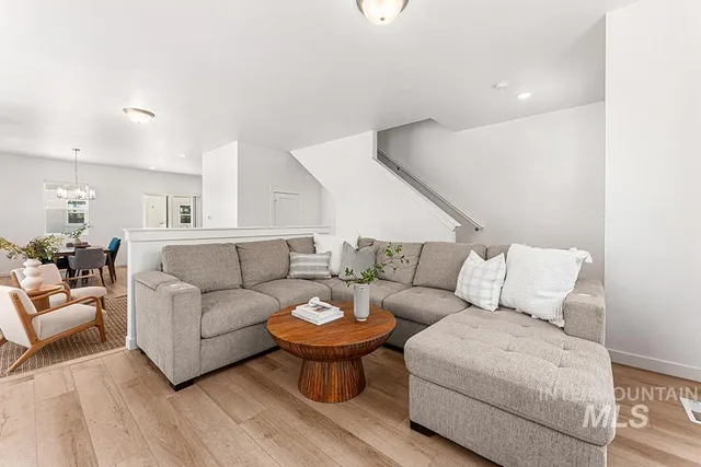 $449,900 | 1732 North Shamrock Avenue, Boise, ID 83713