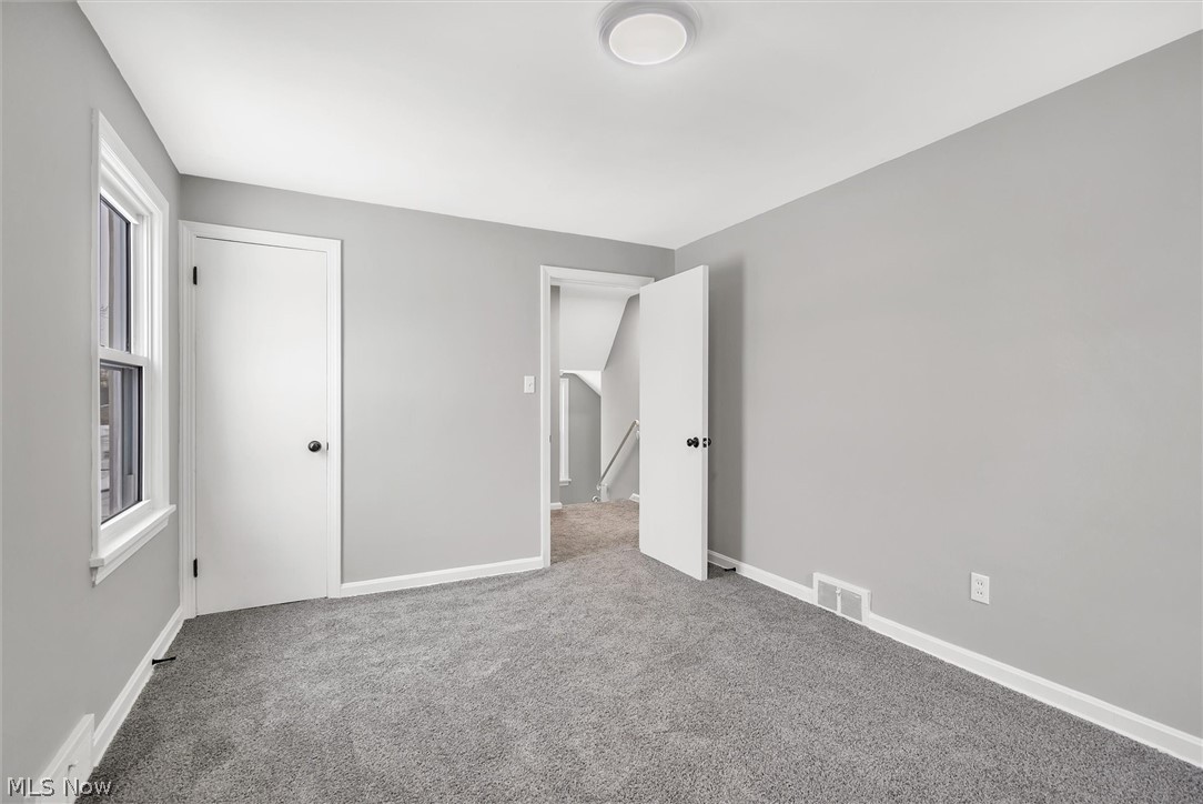 4034 Stilmore Road Cleveland, OH 44121 - Photo 17 of 29