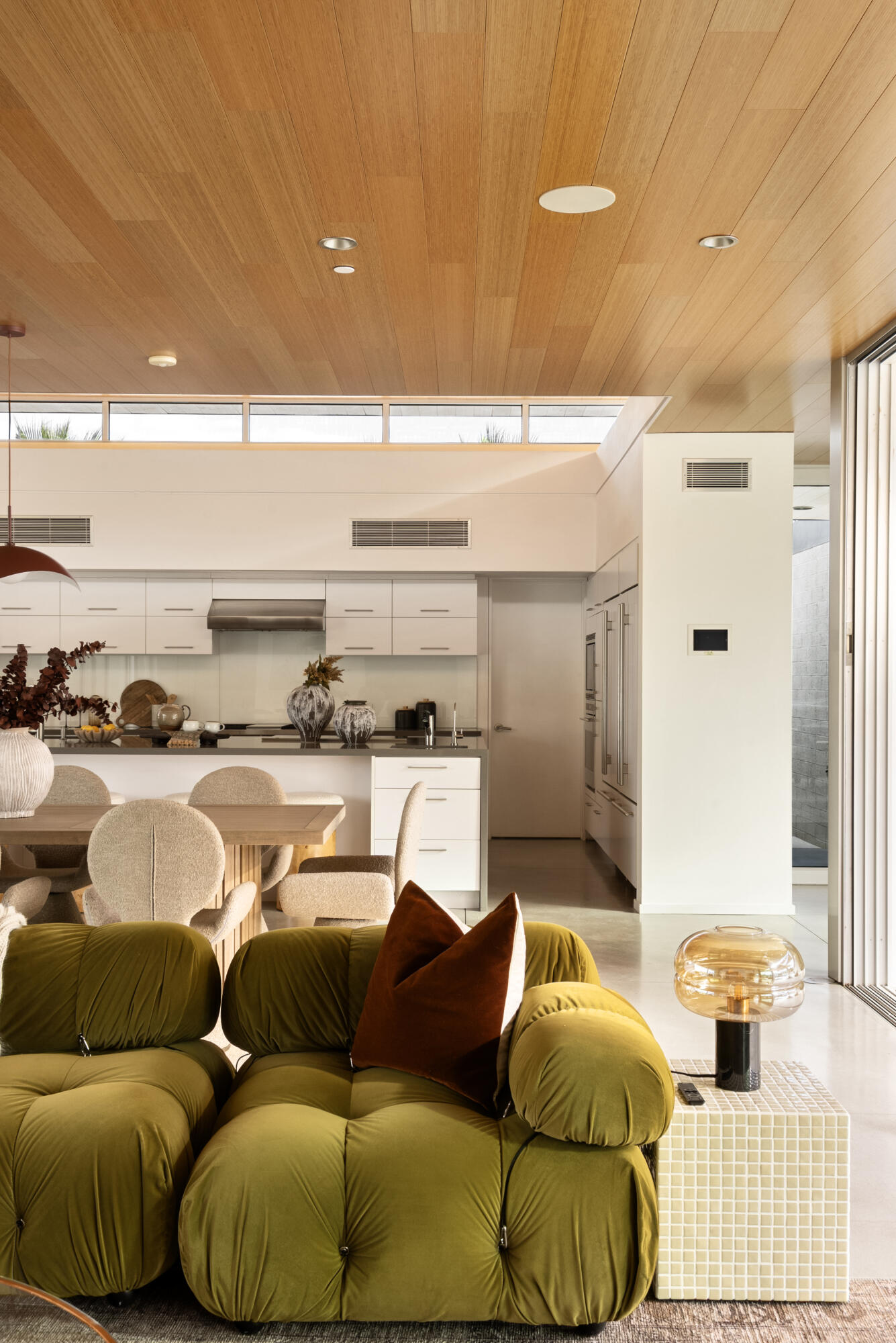 42055 Indian Trail Rancho Mirage, CA 92270 - Photo 12 of 44 42055IndianTrl,RanchoMirage45