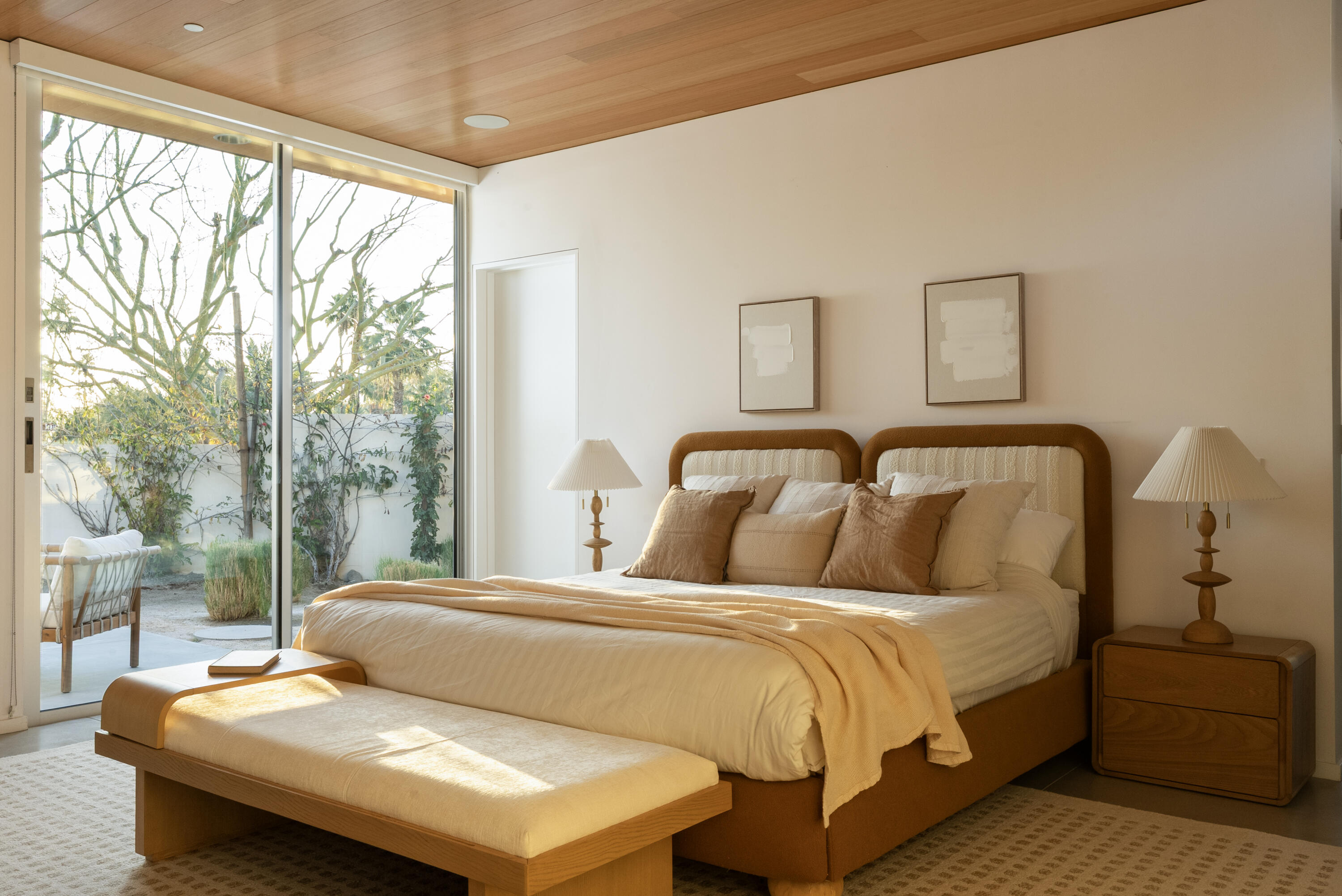 42055 Indian Trail Rancho Mirage, CA 92270 - Photo 16 of 44 42055IndianTrl,RanchoMirage25