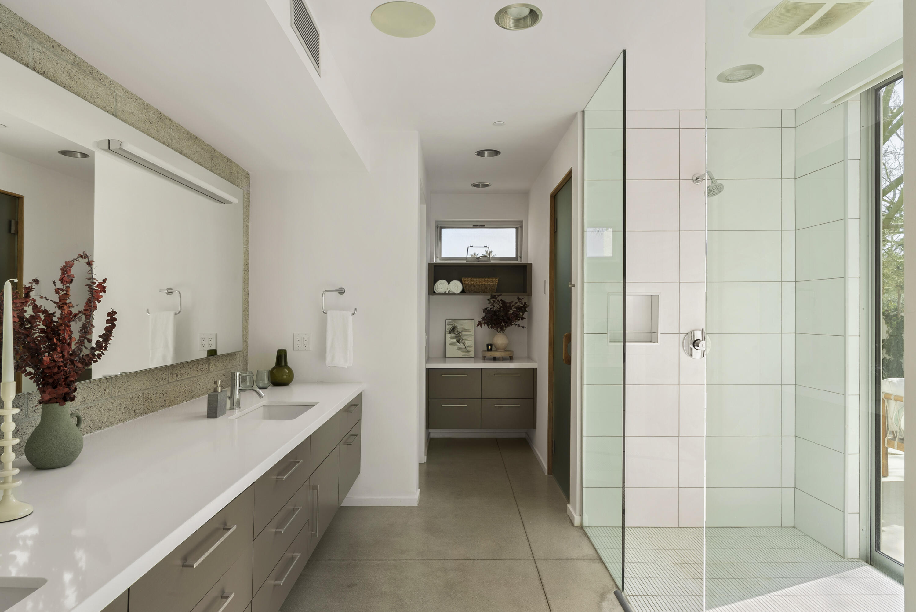 42055 Indian Trail Rancho Mirage, CA 92270 - Photo 17 of 44 42055IndianTrl,RanchoMirage7