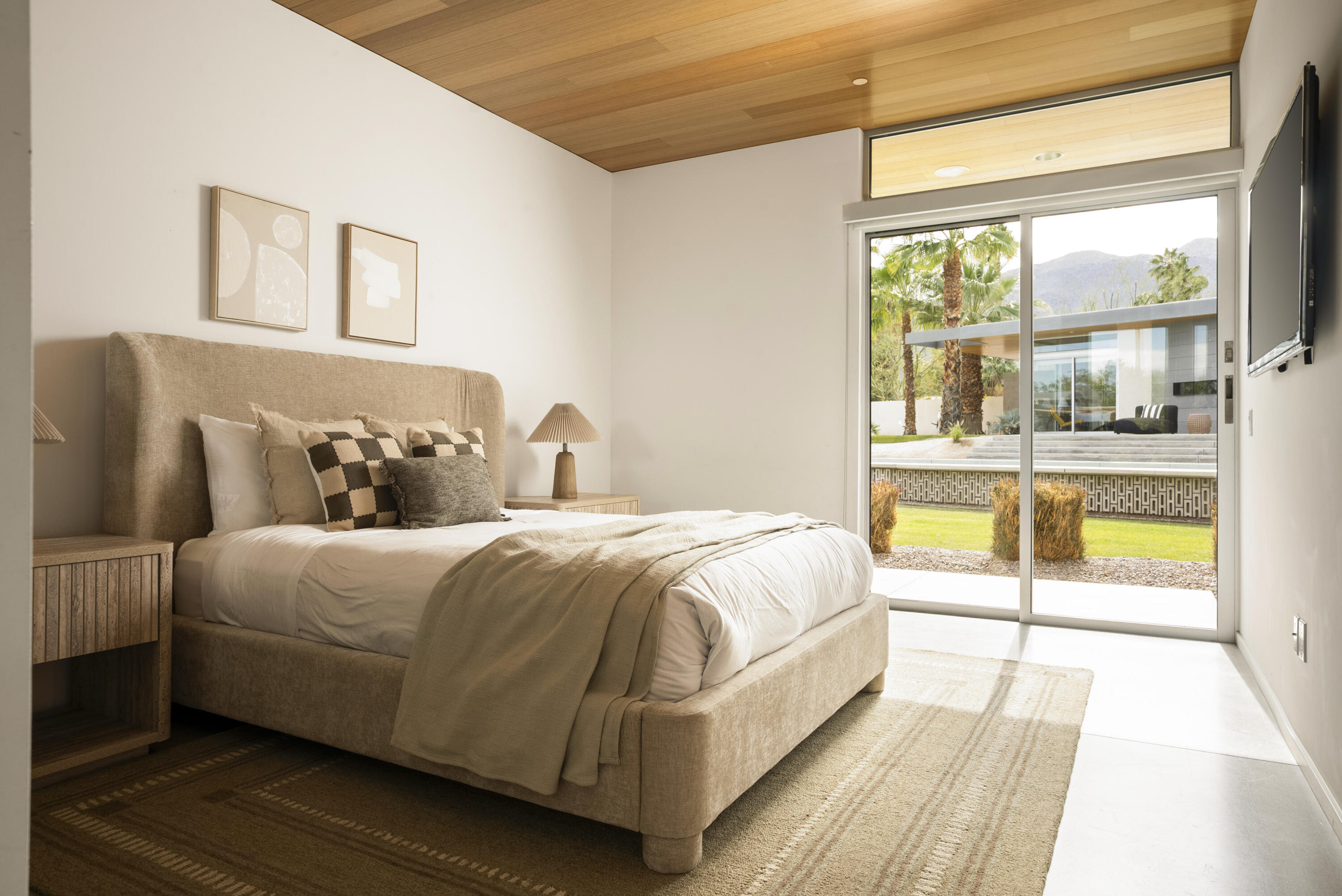 42055 Indian Trail Rancho Mirage, CA 92270 - Photo 28 of 44 42055IndianTrl,RanchoMirage41