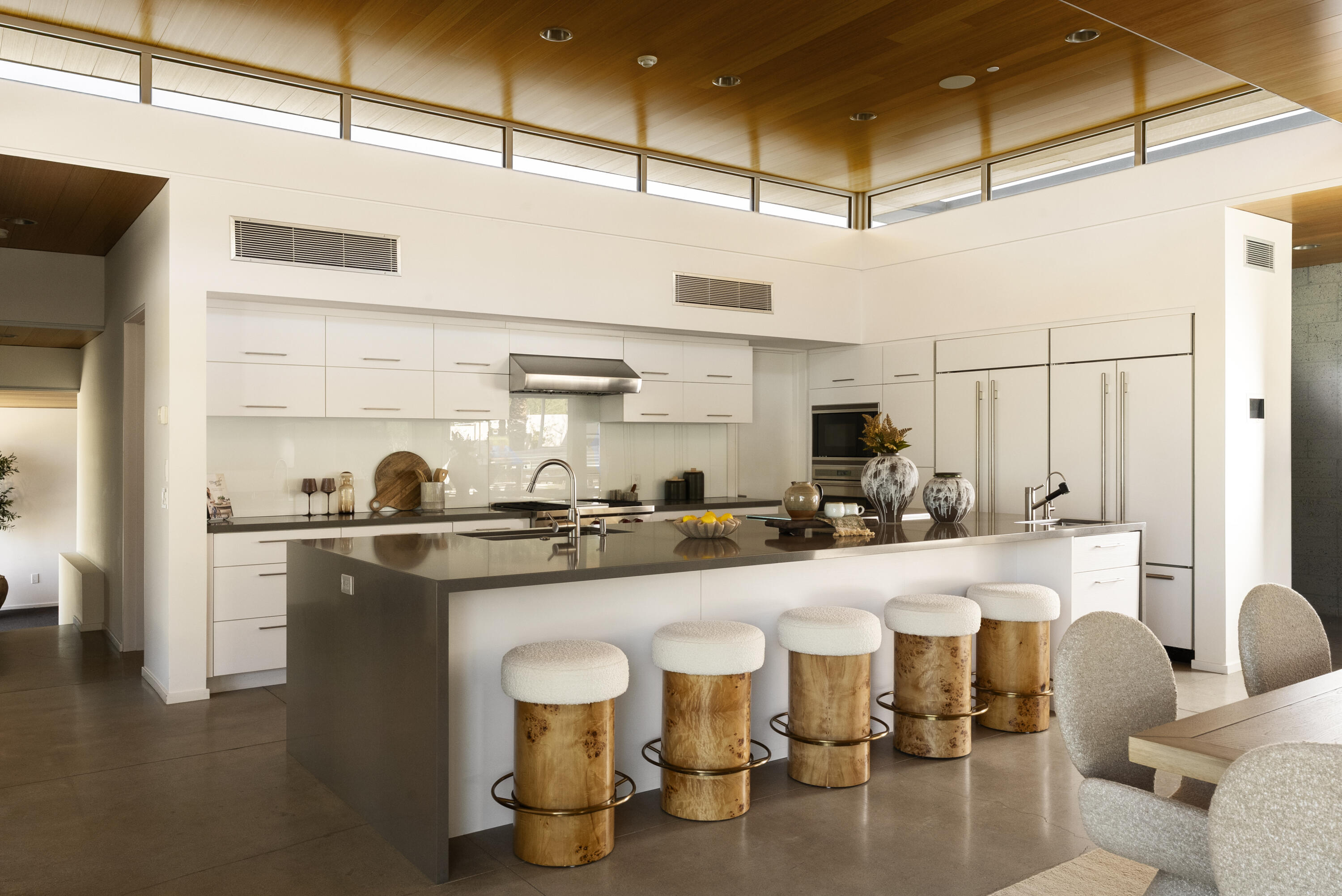 42055 Indian Trail Rancho Mirage, CA 92270 - Photo 4 of 44 42055IndianTrl,RanchoMirage35