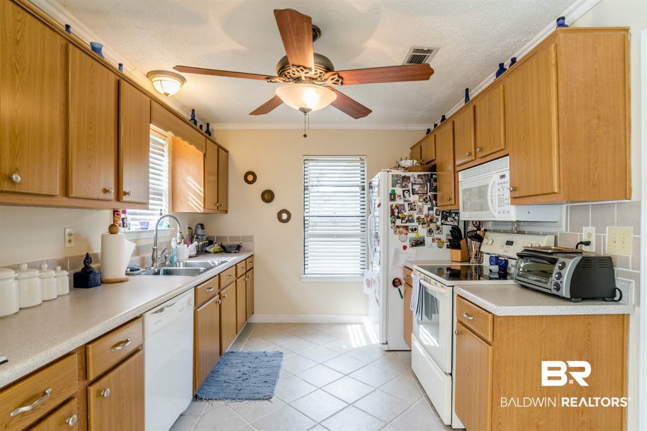 5717 Green Tree Road Mobile, AL 36609 - Photo 12 of 23