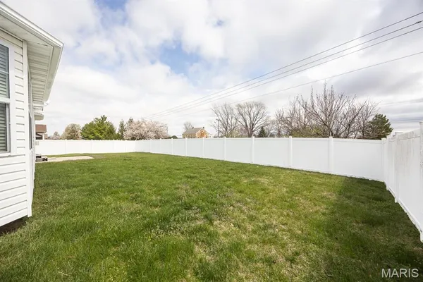 $440,000 | 908 Indian Prairie Drive, Mascoutah, IL 62258