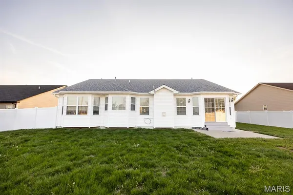 $440,000 | 908 Indian Prairie Drive, Mascoutah, IL 62258
