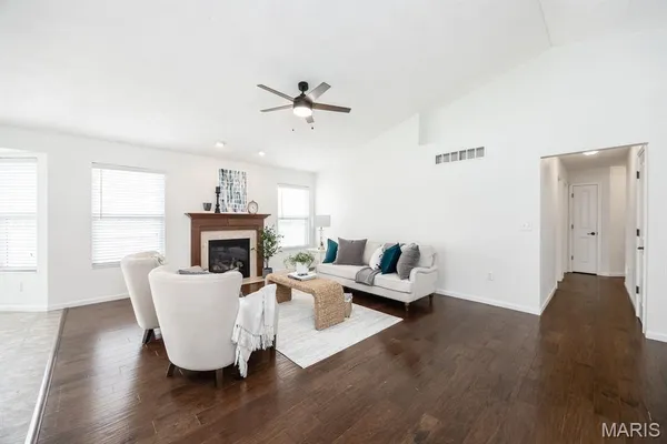 $440,000 | 908 Indian Prairie Drive, Mascoutah, IL 62258