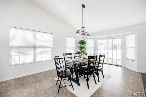 $440,000 | 908 Indian Prairie Drive, Mascoutah, IL 62258