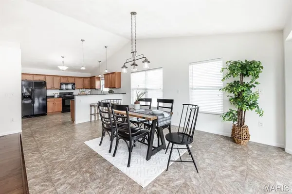 $440,000 | 908 Indian Prairie Drive, Mascoutah, IL 62258