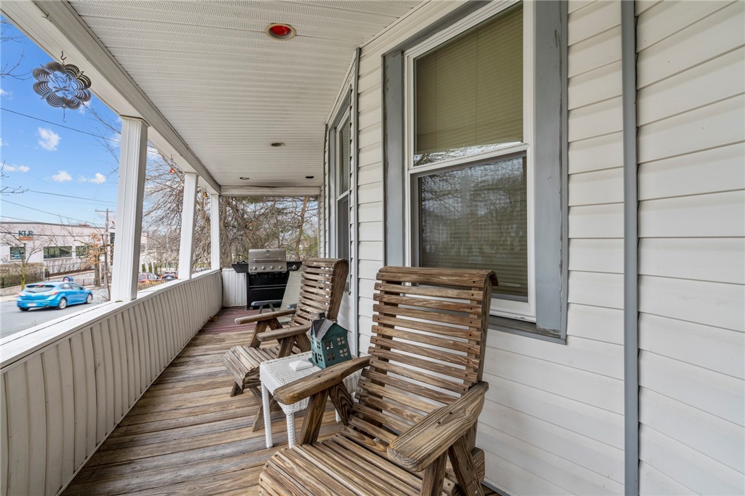 28 Rochambeau Avenue Providence, RI 02906 - Photo 3 of 27 Front porch
