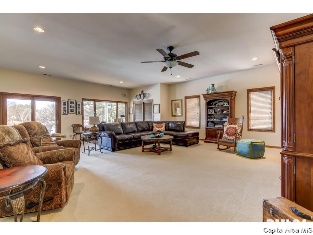152 Maple Grove Lane Springfield, IL 62712 - Photo 14 of 31