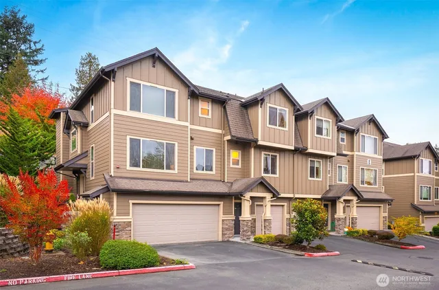 $475,000 | 1900 Weaver Road, Unit E102, Snohomish, WA 98290