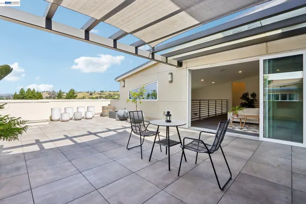 $1,798,880 | 2348 Kinetic Common, Unit 311, Fremont, CA 94539