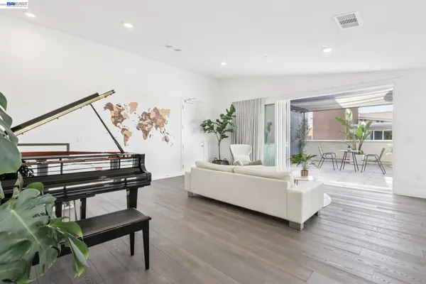 $1,798,880 | 2348 Kinetic Common, Unit 311, Fremont, CA 94539