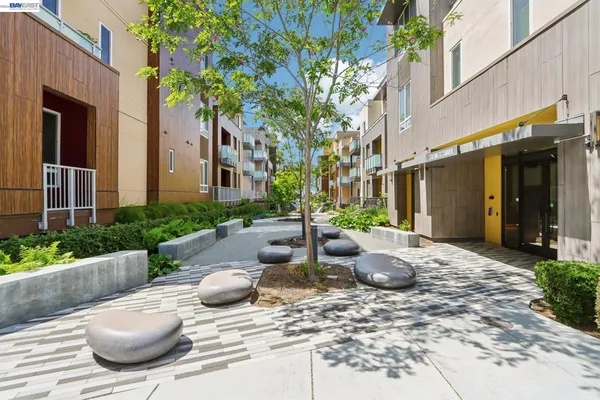 $1,798,880 | 2348 Kinetic Common, Unit 311, Fremont, CA 94539