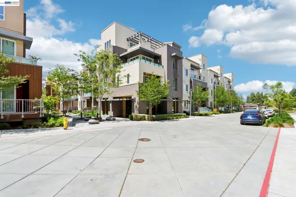 $1,798,880 | 2348 Kinetic Common, Unit 311, Fremont, CA 94539