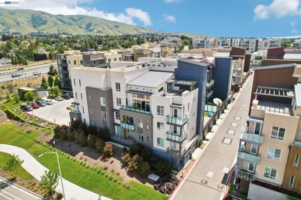 $1,798,880 | 2348 Kinetic Common, Unit 311, Fremont, CA 94539
