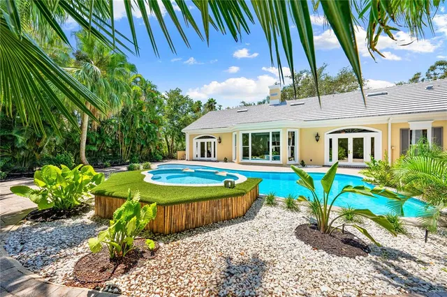 $1,350,000 | 133 Osprey Point Drive, Osprey, FL 34229