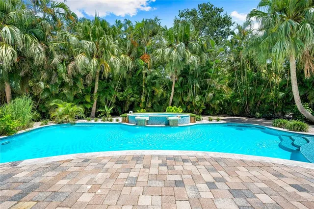 $1,350,000 | 133 Osprey Point Drive, Osprey, FL 34229