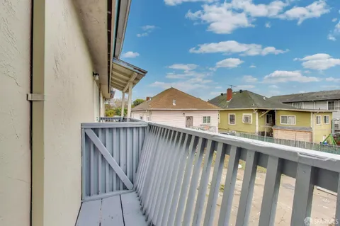 $995,000 | 9847 A Street, Oakland, CA 94603