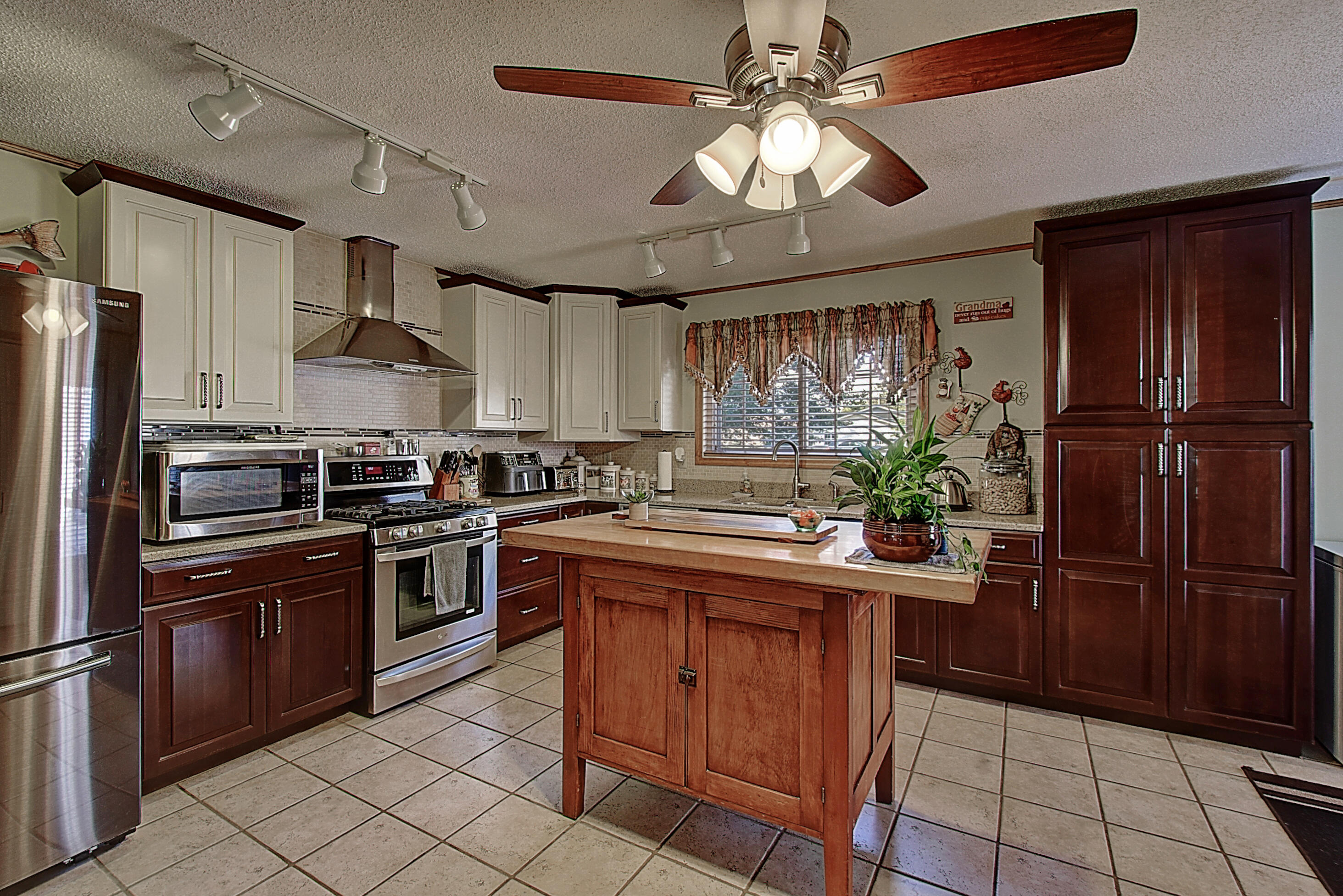 125 Parsonage Road Elizabethton, TN 37643 - Photo 13 of 48 14