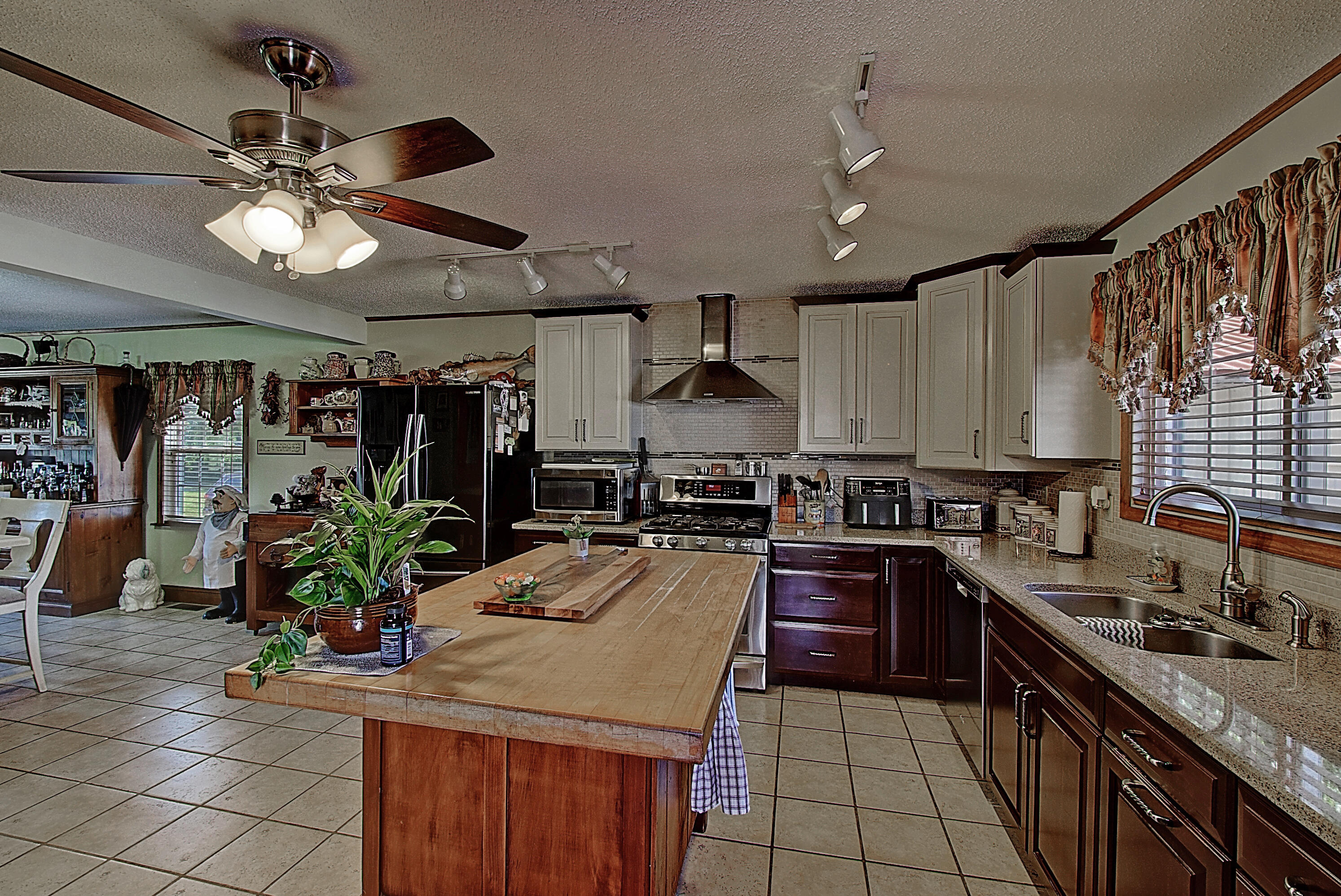 125 Parsonage Road Elizabethton, TN 37643 - Photo 14 of 48 15