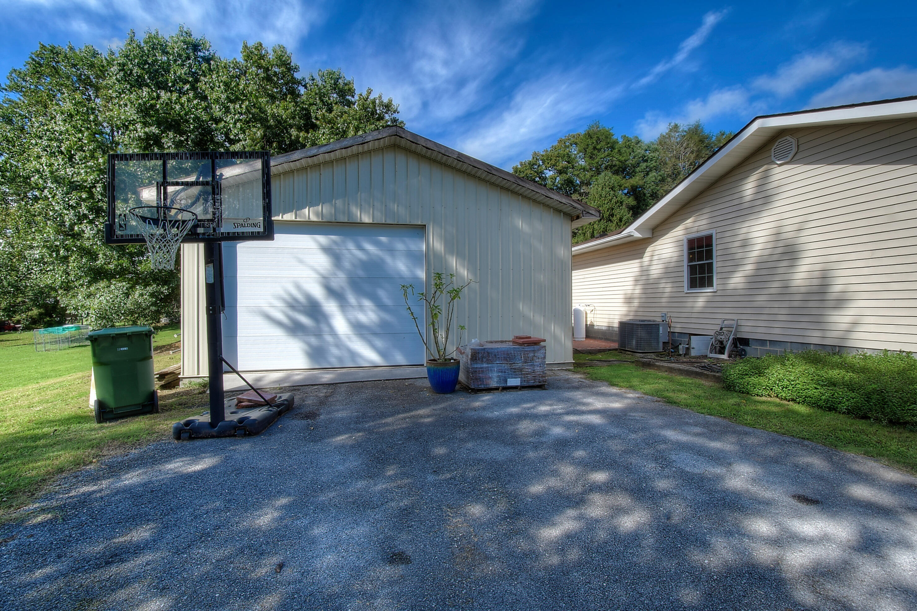 125 Parsonage Road Elizabethton, TN 37643 - Photo 4 of 48 4