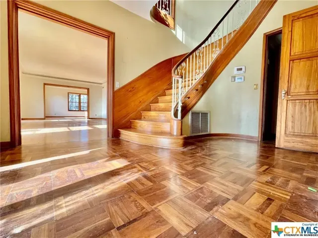 a view of an entryway