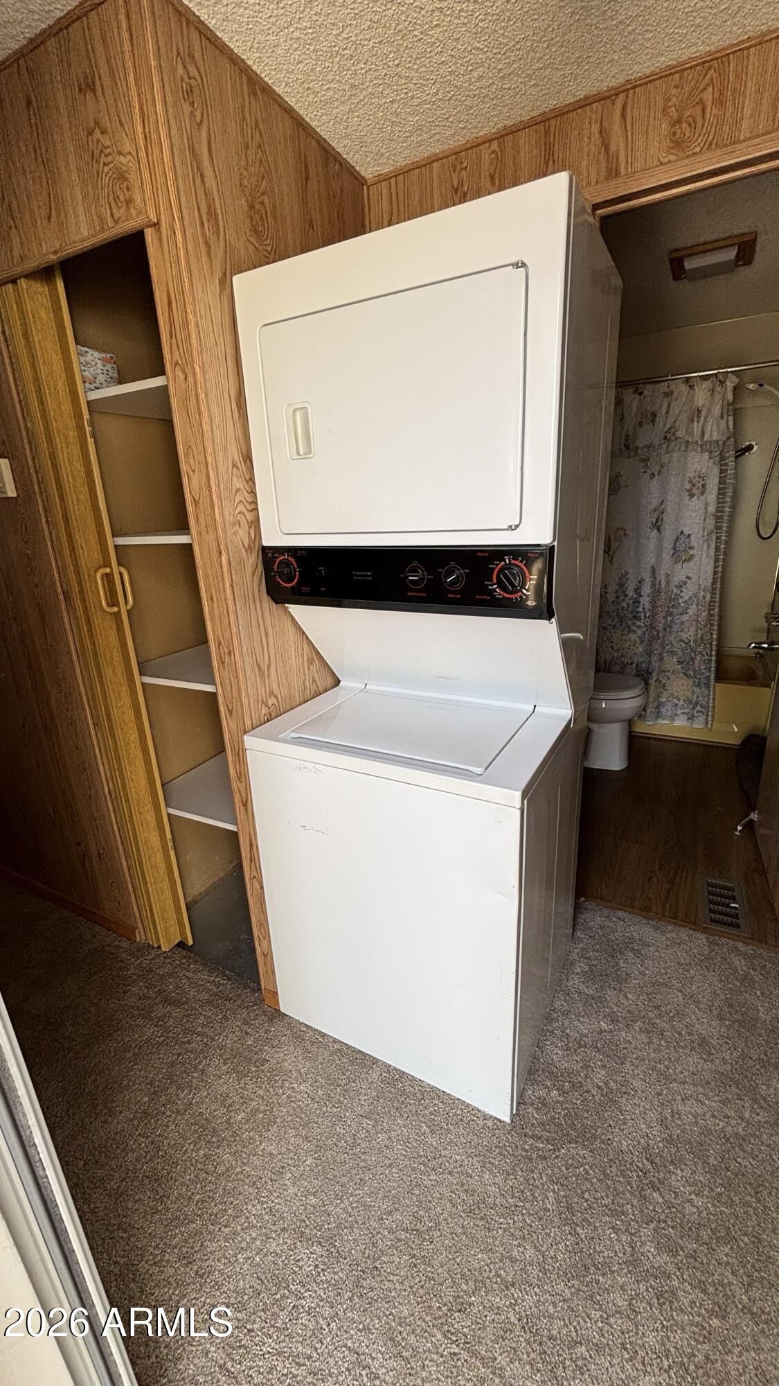 17200 West Bell Road, Unit 2195 Surprise, AZ 85374 - Photo 23 of 27 a utility room with dryer and washer