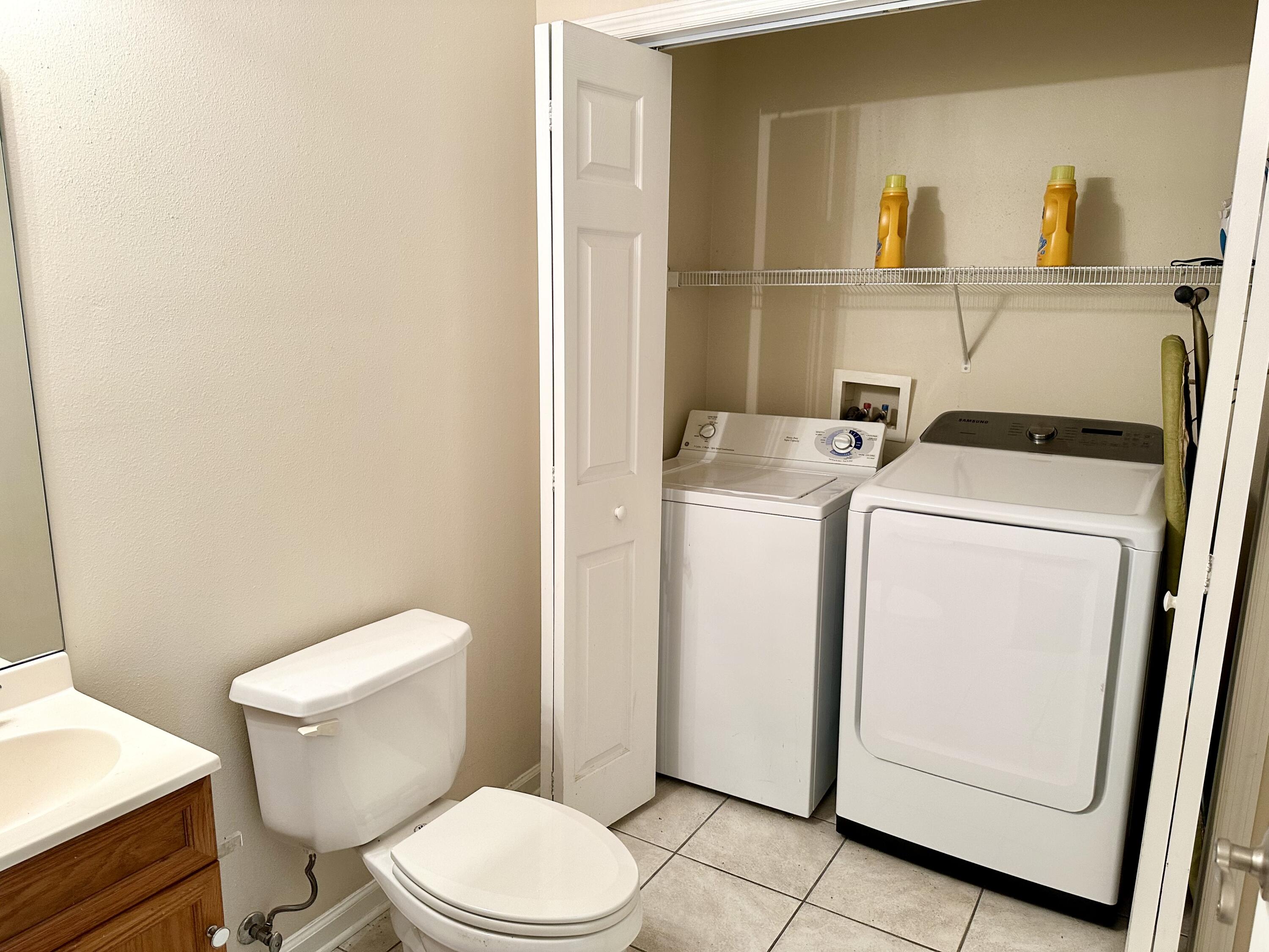732 East Mack Bayou Drive, Unit 2 Santa Rosa Beach, FL 32459 - Photo 18 of 43 a bathroom with a toilet and a sink