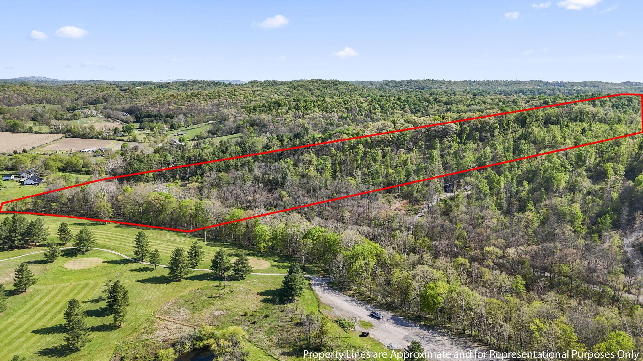 1588 Debord Road Chillicothe, OH 45601 - Photo 2 of 33 33-web-or-mls-DJI_20260423101009_0030_D
