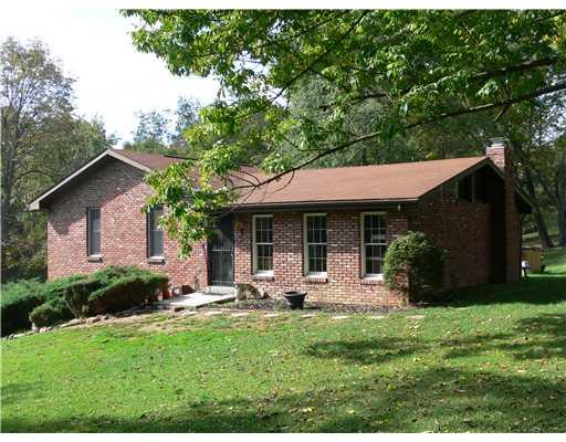 800 Simpson Howell Road Elizabeth, PA 15037 - Photo 1 of 18 Exterior Front.