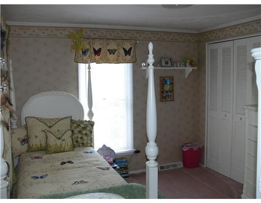 800 Simpson Howell Road Elizabeth, PA 15037 - Photo 10 of 18 Bedroom.