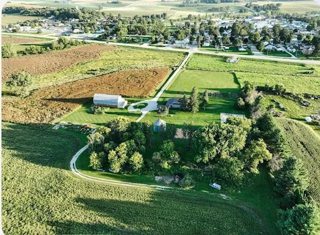 $399,900 | 44331 Highway 44, Mabel, MN 55954