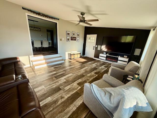 44331 Highway 44 Mabel, MN 55954 - Photo 6 of 36