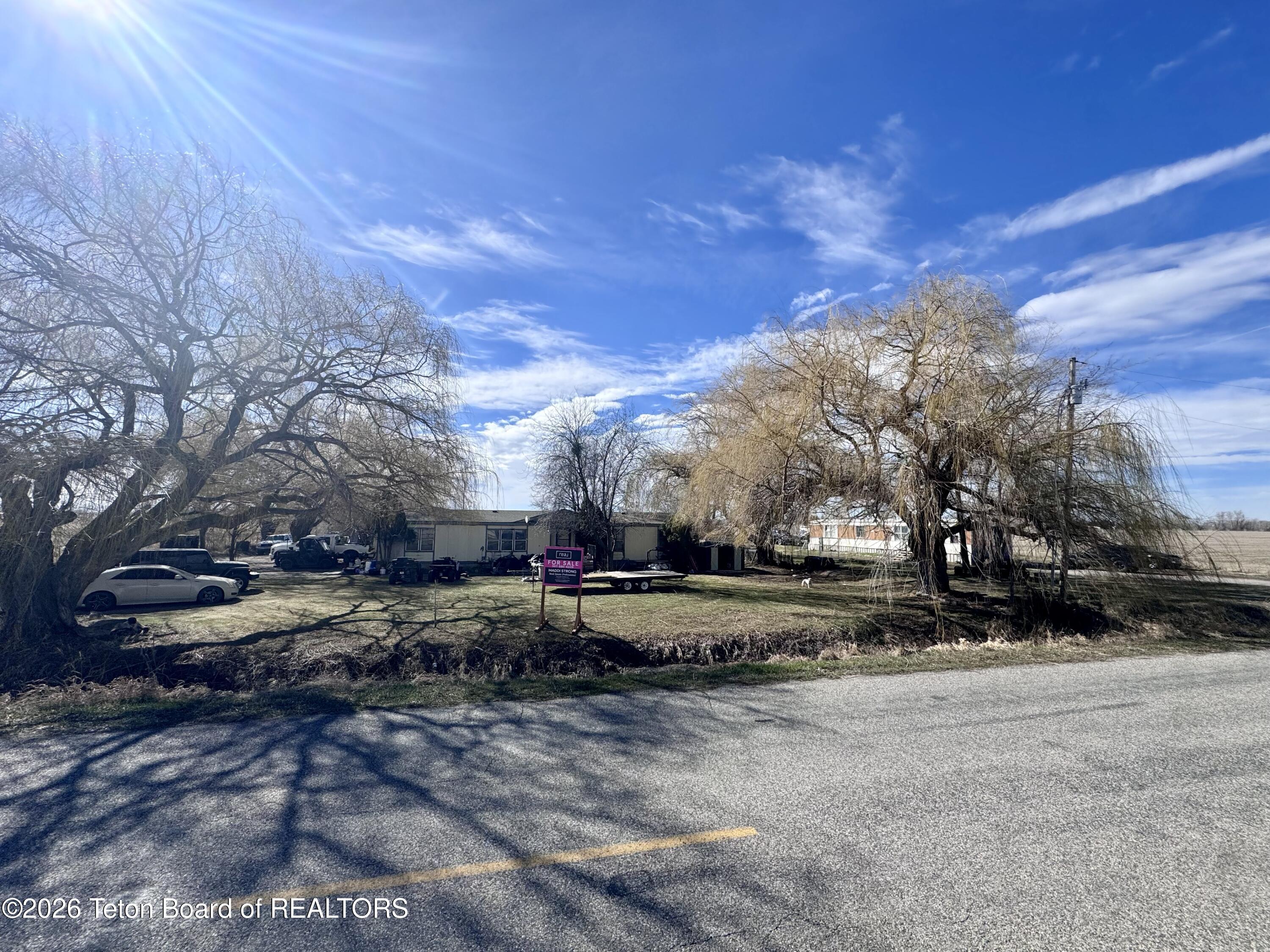 3069 West 3200 South Rexburg, ID 83440 - Photo 1 of 12 Front
