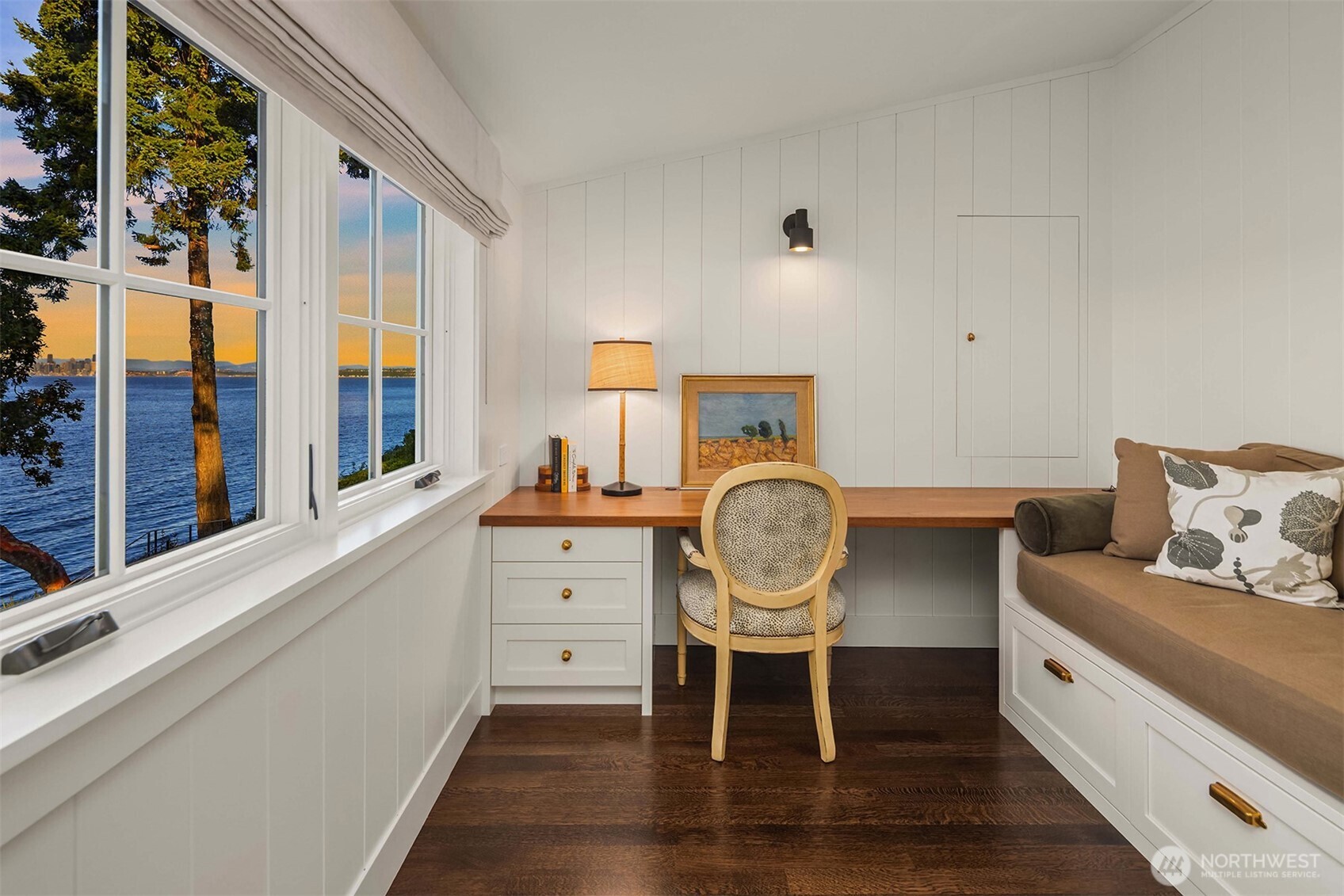 6426 Wing Point Road Northeast Bainbridge Island, WA 98110 - Photo 15 of 32