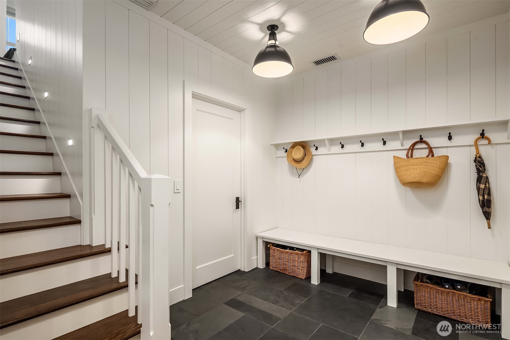 6426 Wing Point Road Northeast Bainbridge Island, WA 98110 - Photo 18 of 32