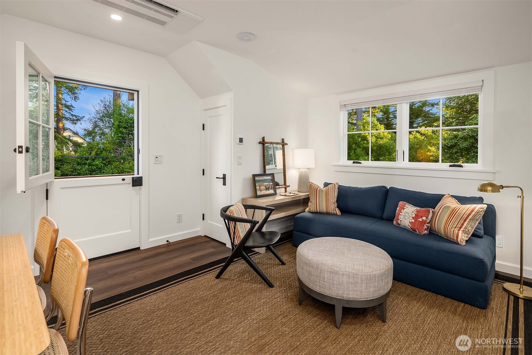 6426 Wing Point Road Northeast Bainbridge Island, WA 98110 - Photo 22 of 32