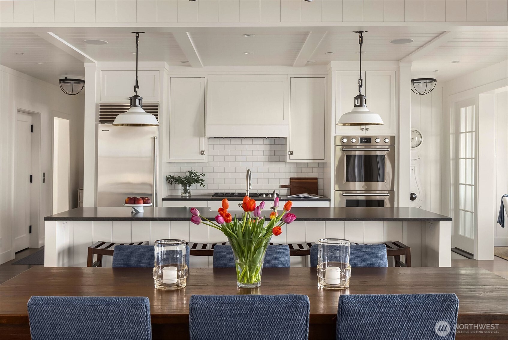 6426 Wing Point Road Northeast Bainbridge Island, WA 98110 - Photo 4 of 32