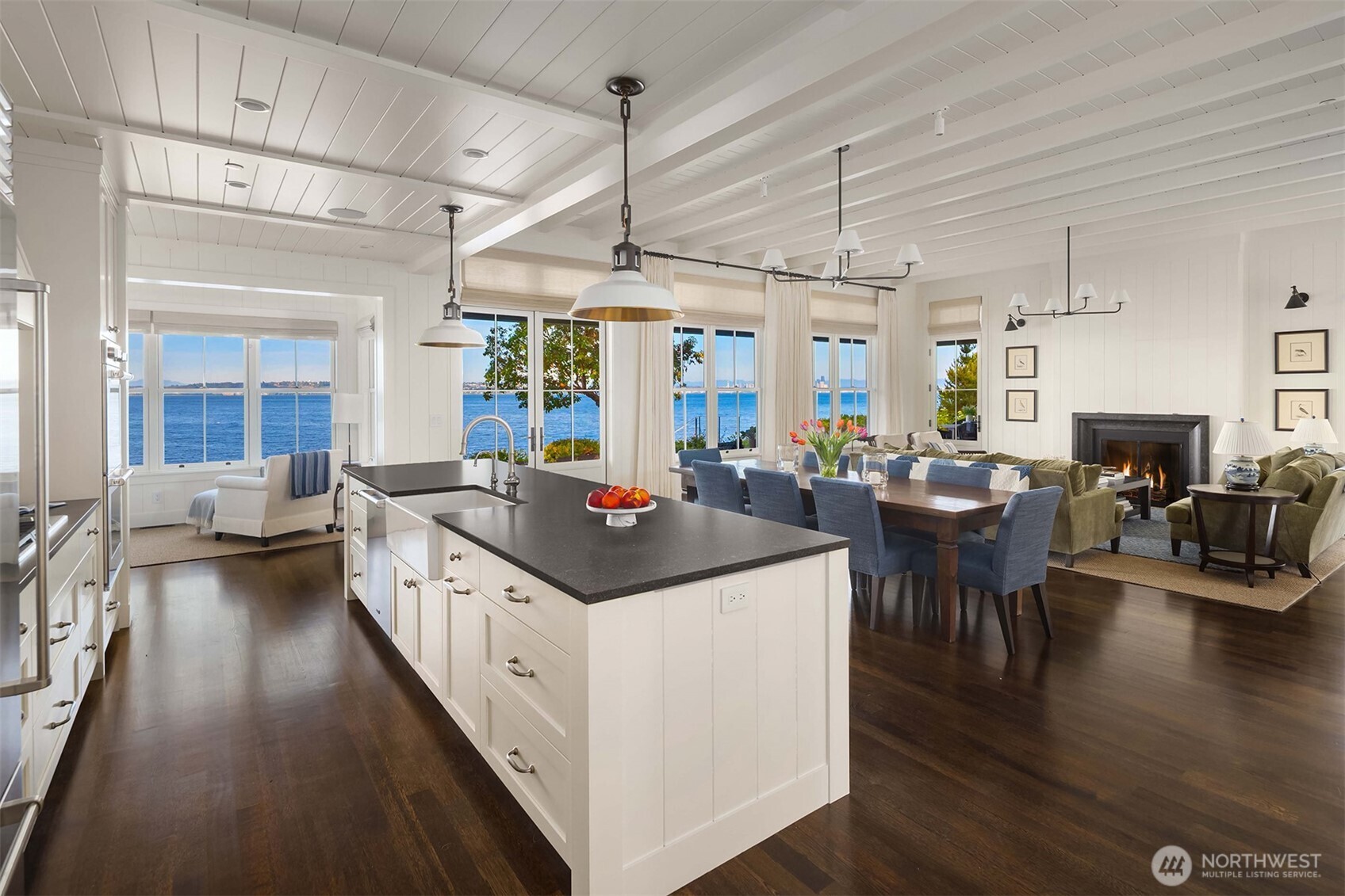 6426 Wing Point Road Northeast Bainbridge Island, WA 98110 - Photo 5 of 32