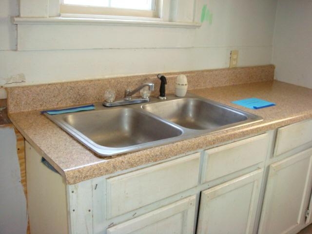 304 Old Augusta Road Greenville, SC 29605 - Photo 7 of 8 Gallery Image 7